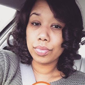 Meet your Posher, Janay