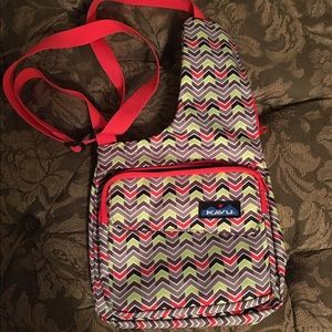 Kavu cross body bag