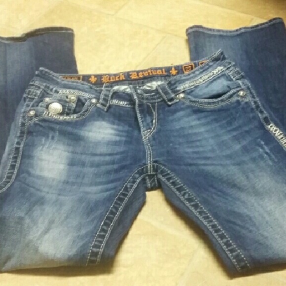 Excellent condition rock revival