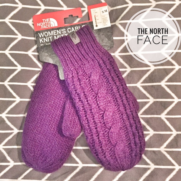 The North Face Accessories - The North Face Mittens S/M Cable Knit Mitt NWT NEW