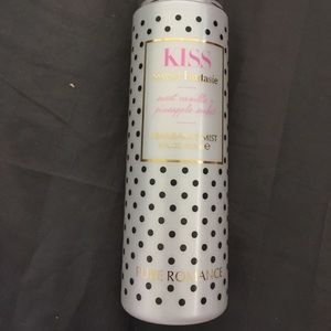 Pure romance kiss sweet fantasie