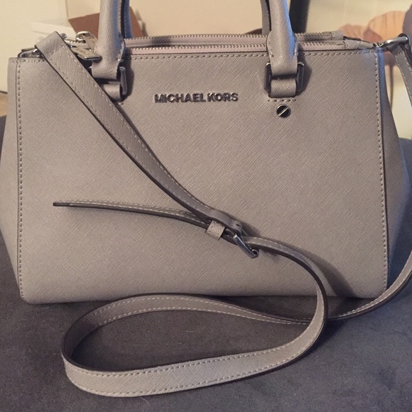 Micheal Kors Purse