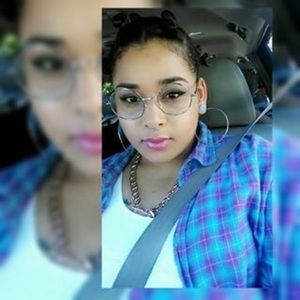 Meet your Posher, Krystal