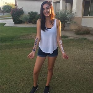 Meet your Posher, Andrea