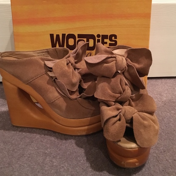 Jeffrey Campbell Woodies Butterfly Platform 3 Sz 7