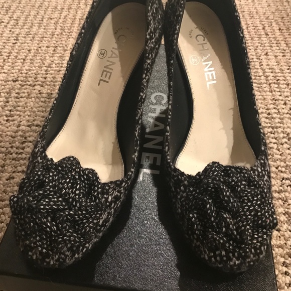 CHANEL Shoes - Chanel tweeted pumps CHANEL Shoes - Chanel tweeted pumps