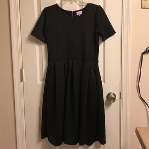 LuLaRoe black Amelia dress sz M