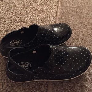 Anywear Nurse/cna/cma shoes