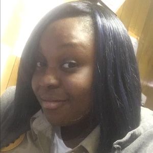 Meet your Posher, Rodneysha