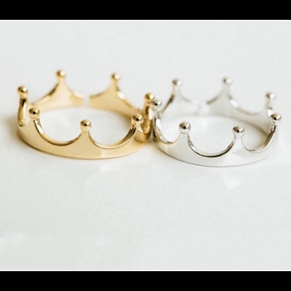 Cute crown rings