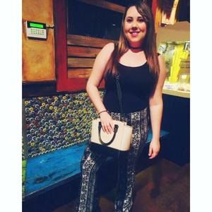 Meet your Posher, Danielle