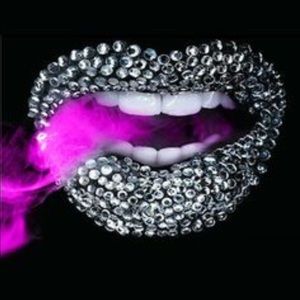 Meet your Posher, Yesenia