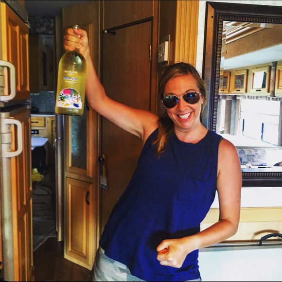 Meet your Posher, Cynthia