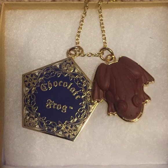 Jewelry - Amazing Harry Potter Chocolate Frog Necklace❤️