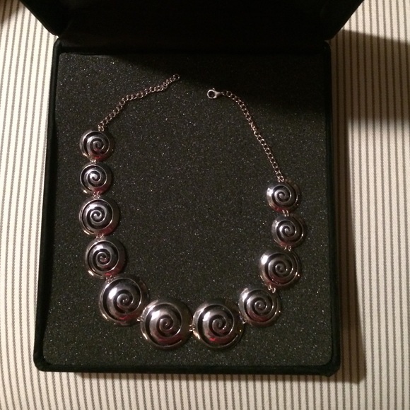 Serling necklace