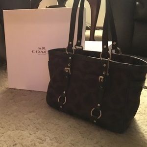 AUTHENTIC COACH HANDBAG