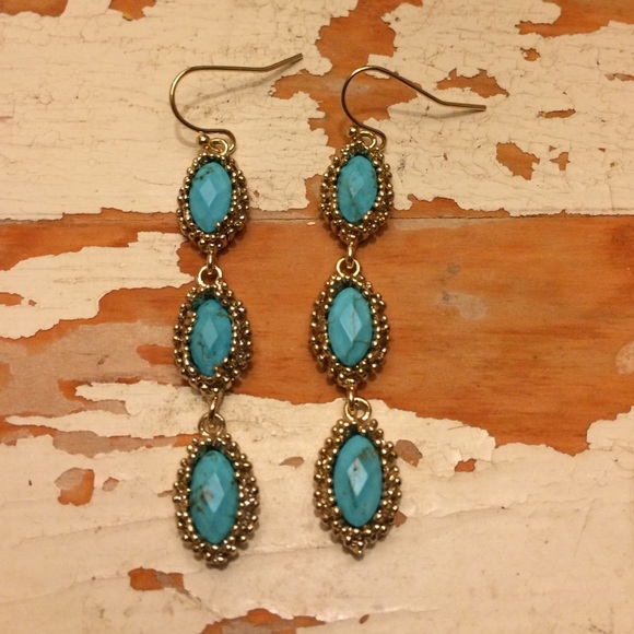 Kendra Scott turquoise earrings