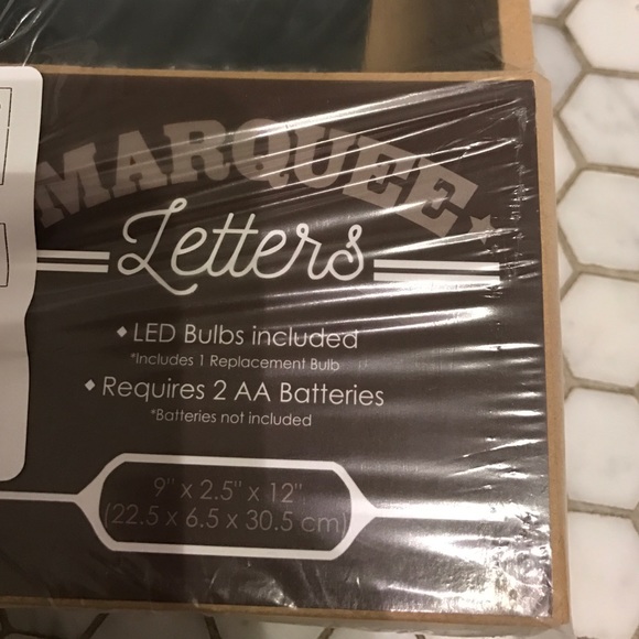 Marque Letters-Letter "E" - Picture 2 of 2