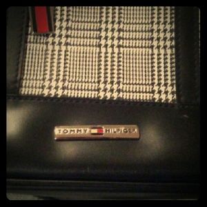 Tommy Hilfiger purse