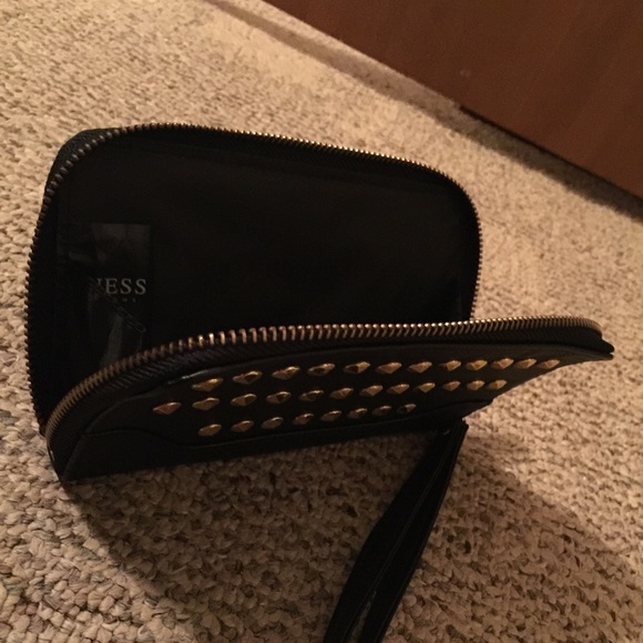 “Guess” Black womens wallet with strap - Picture 2 of 4