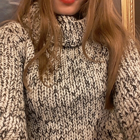 Chunky turtleneck sweater. Excellent condition