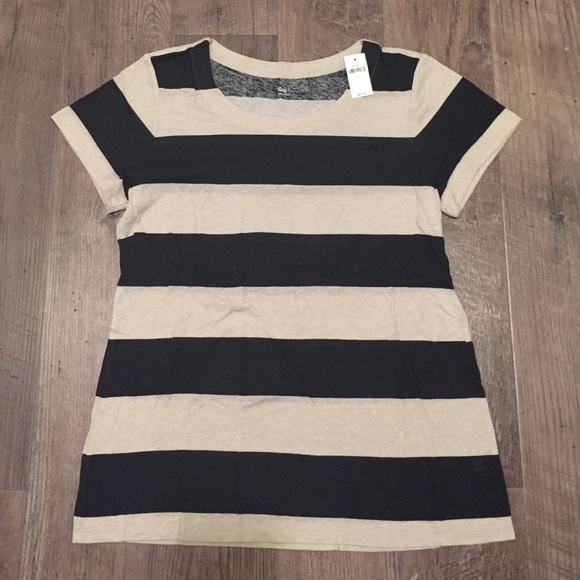 Gap Black and Tan Stripe Tee