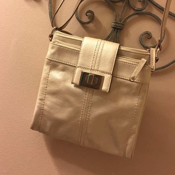 TIGNANELLO pale gold cross body purse