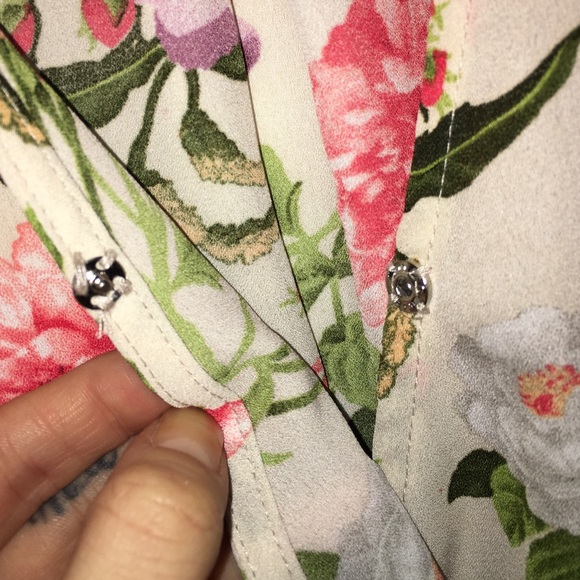 Floral Blouse - Picture 2 of 4