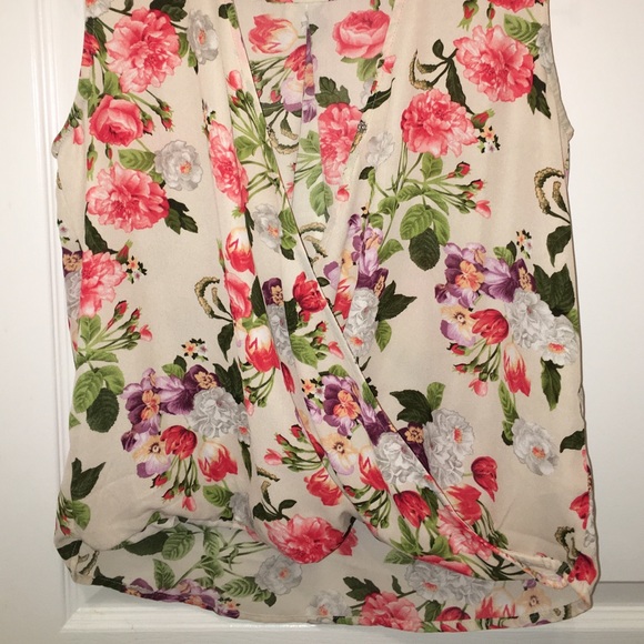 Floral Blouse - Picture 4 of 4