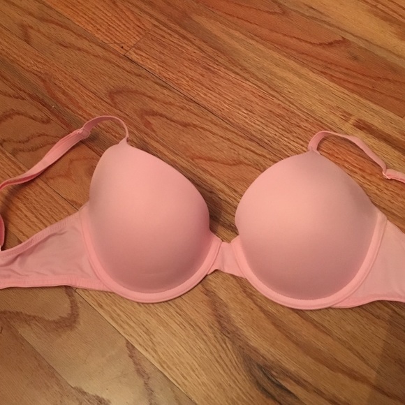 32 D pink push-up bra
