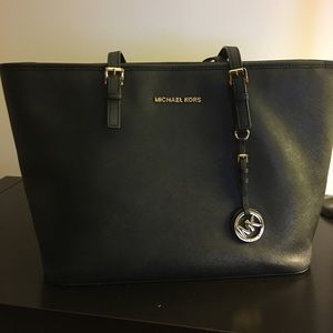 Michael Kors Tote (Authentic)
