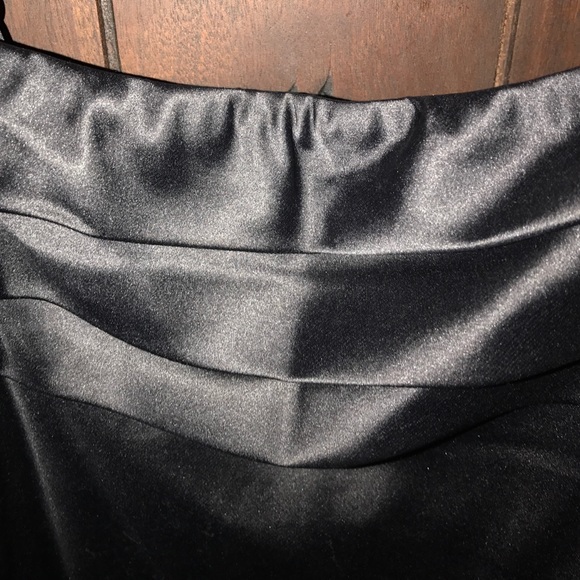 Dressy black tank top with spaghetti straps - Picture 2 of 4