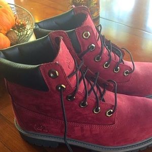 ISO these Marune Timberlands