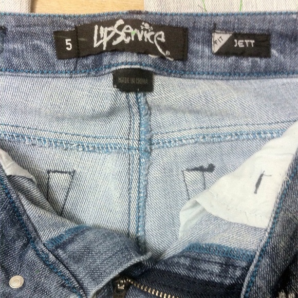 **SOLD** - Picture 4 of 5