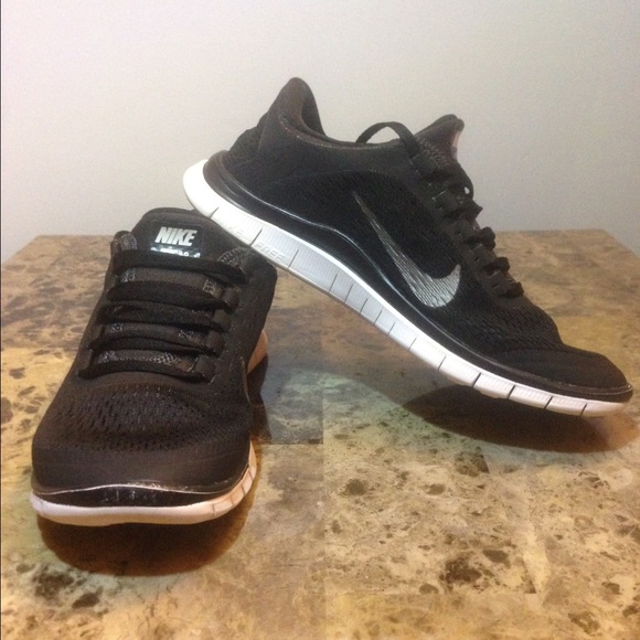 Black Nike free run 3.0