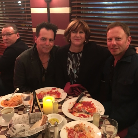 Meet your Posher, Debra