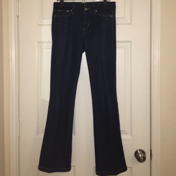 SALE!🎈Joe's Jeans Boot Cut Jeans