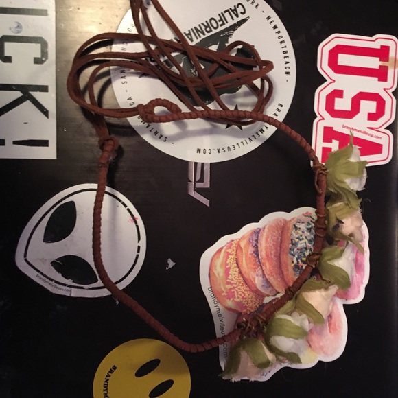 Flower crown - Picture 2 of 2
