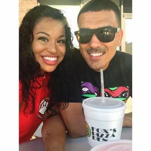 Meet your Posher, Thomas