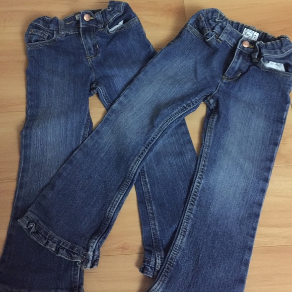 (2) Children's place jeans. Girls 4t.
