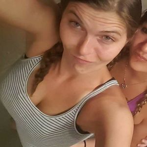 Meet your Posher, Catherine