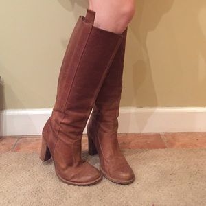 Beautiful Leather Frye boots