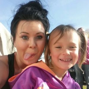 Meet your Posher, Natalie