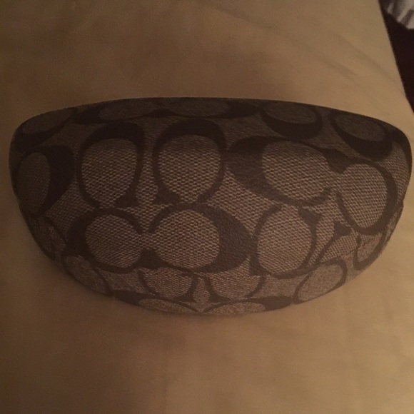 Auth case - Picture 2 of 2