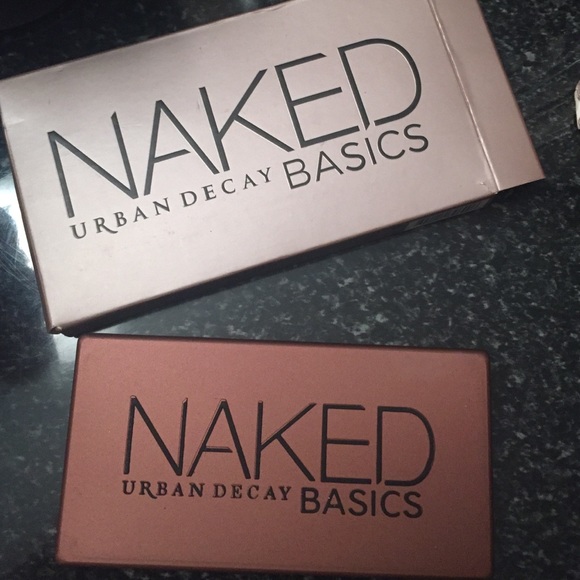 Non authentic urban decay basic palette 🎨
