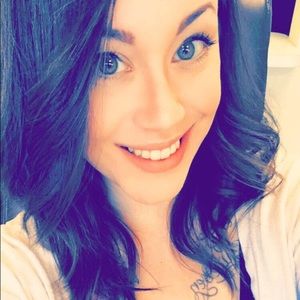 Meet your Posher, Mallory