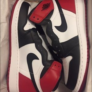 Jordan Black Toe