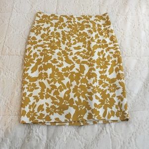 NWT - LOFT Skirt, Size 8 perfect for fall