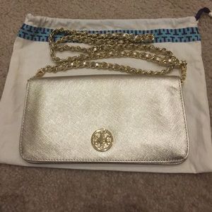 Gold Tory burch bag with chain