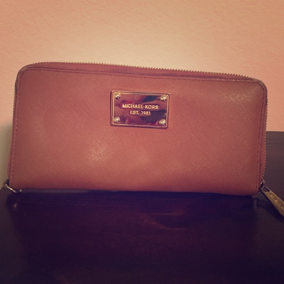 Michael Kors wallet